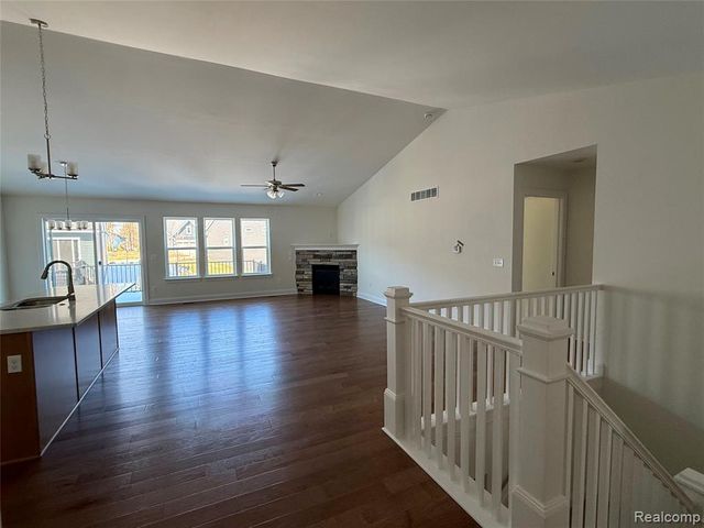 1044 Camellia Circle 45, Howell, MI 48843