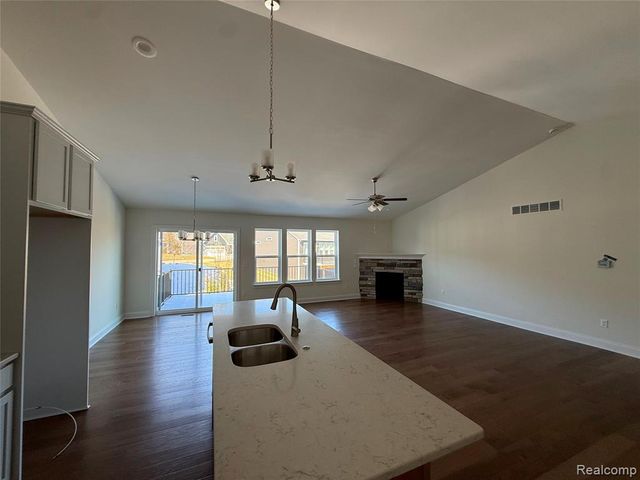 1044 Camellia Circle 45, Howell, MI 48843