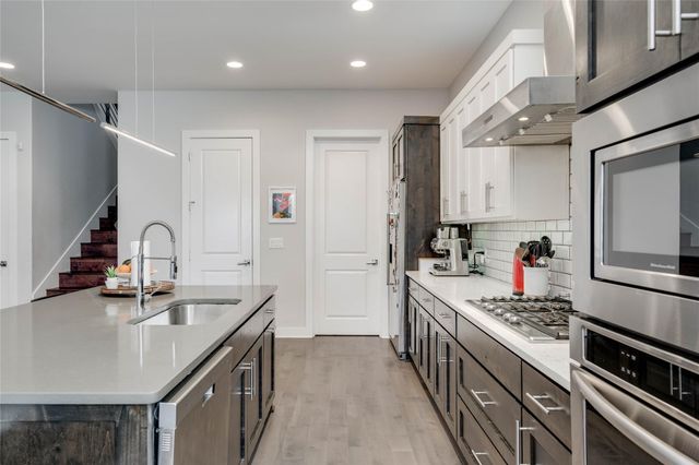 7514 Hardy DR, Austin, TX 78757