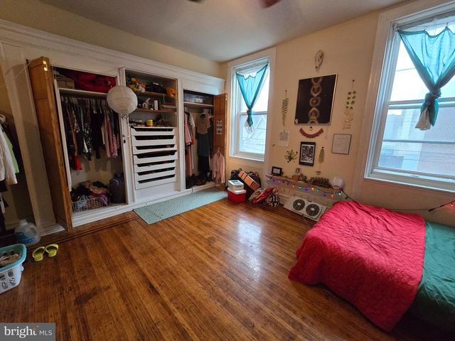 1733 W MONTGOMERY AVE, Philadelphia, PA 19121