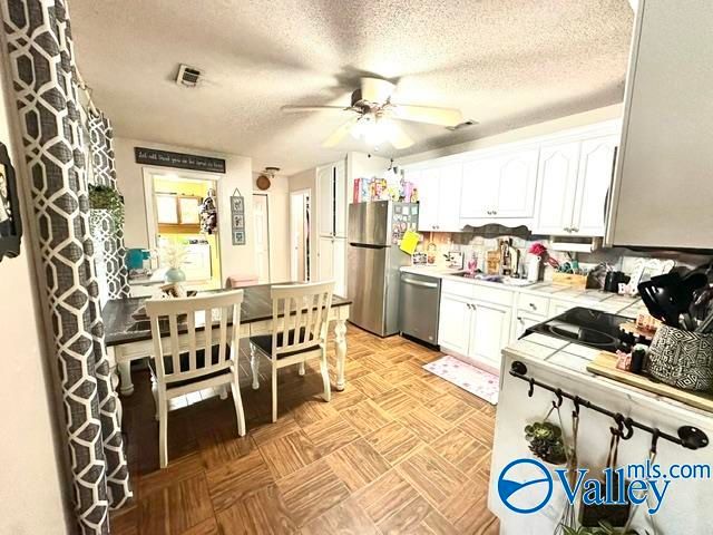 73 N North Greenway Drive, Trinity, AL 35673