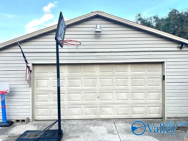 73 N North Greenway Drive, Trinity, AL 35673