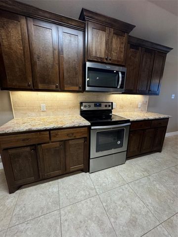 8805 Kiowa Drive, Greenville, TX 75402