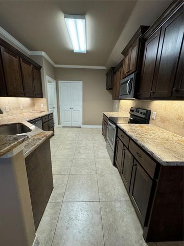 8805 Kiowa Drive, Greenville, TX 75402