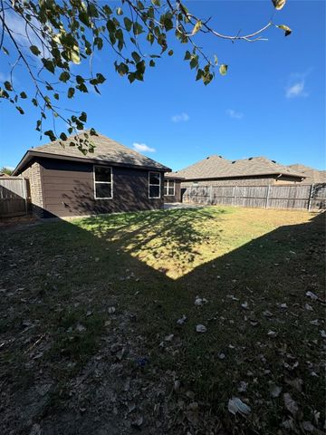 8805 Kiowa Drive, Greenville, TX 75402