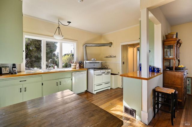 238 California Ave, Mill Valley, CA 94941