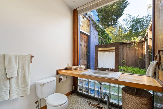 238 California Ave, Mill Valley, CA 94941