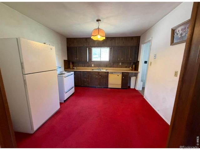 8 Estes Park Estates Drive, Lyons, CO 80540