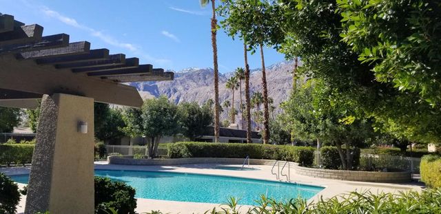 1456 Tiffany Circle N, Palm Springs, CA 92262
