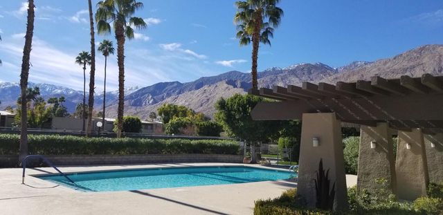 1456 Tiffany Circle N, Palm Springs, CA 92262