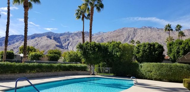 1456 Tiffany Circle N, Palm Springs, CA 92262