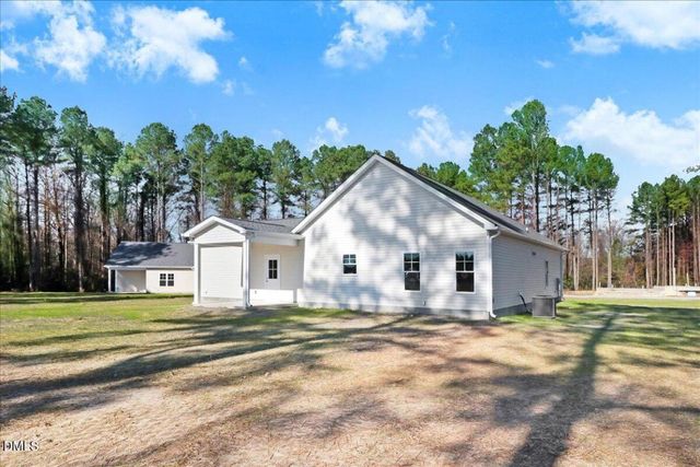 1760 Cardinal Drive, Deep Run, NC 28525