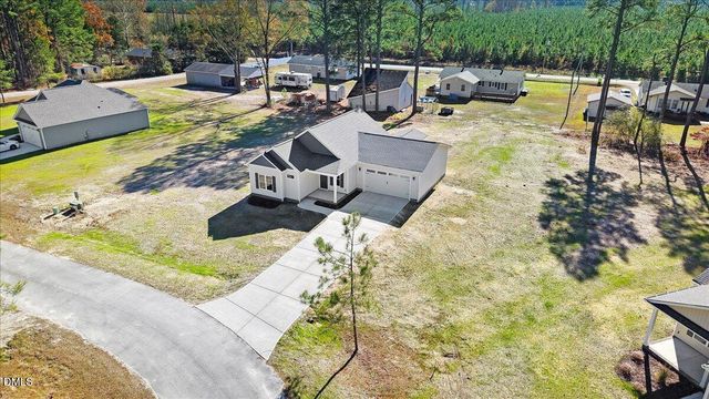 1760 Cardinal Drive, Deep Run, NC 28525