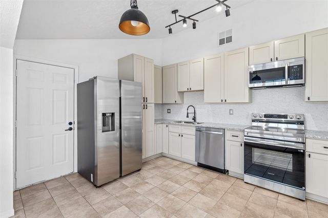 17510 Bullis Gap Drive, Hockley, TX 77447