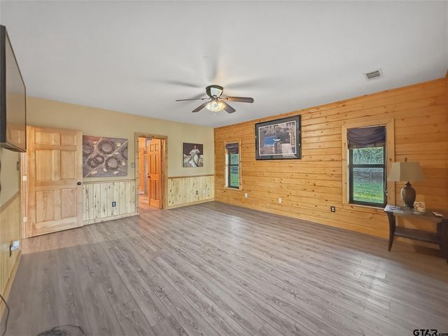 1751 Vz County Road 1925, Edgewood, TX 75117