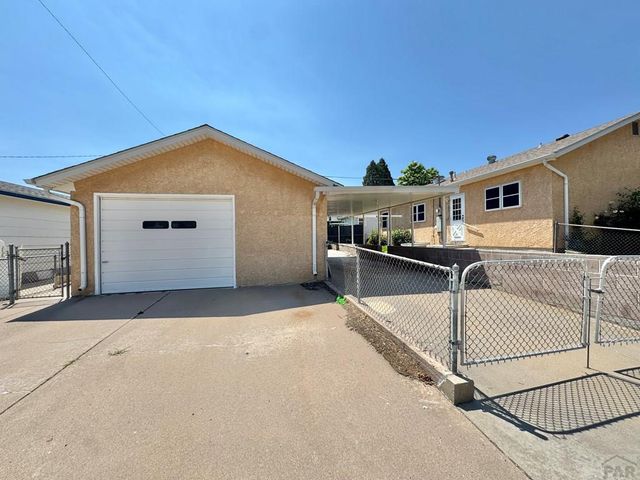 1645 Cherrywood Lane, Pueblo, CO 81005