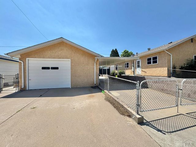 1645 Cherrywood Lane, Pueblo, CO 81005