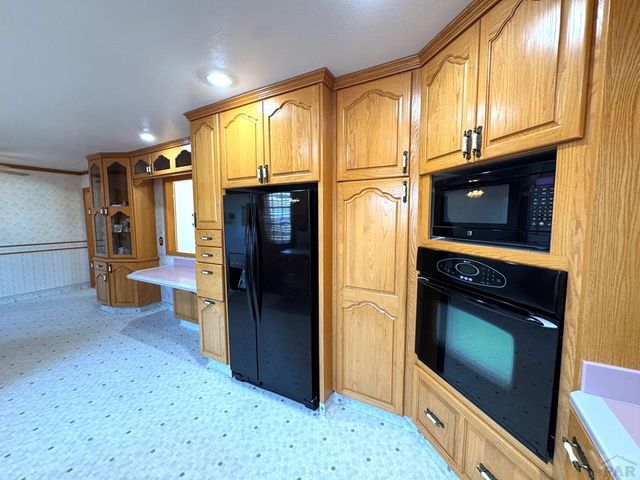 1645 Cherrywood Lane, Pueblo, CO 81005