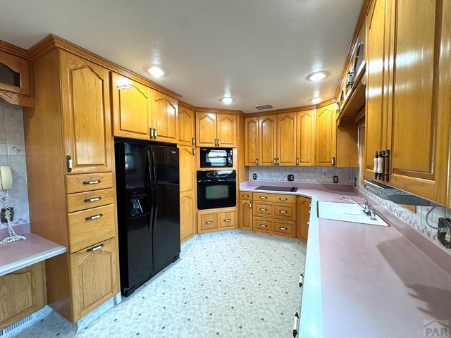 1645 Cherrywood Lane, Pueblo, CO 81005