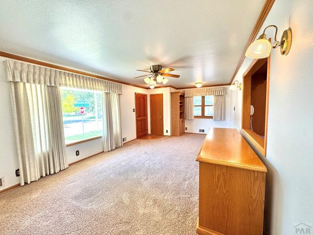 1645 Cherrywood Lane, Pueblo, CO 81005