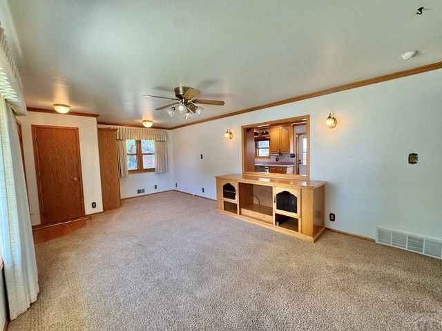 1645 Cherrywood Lane, Pueblo, CO 81005