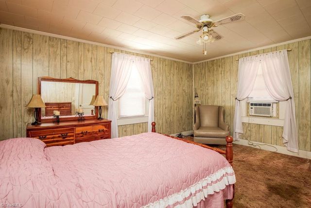 409 Wagstaff Street, Thomasville, NC 27360
