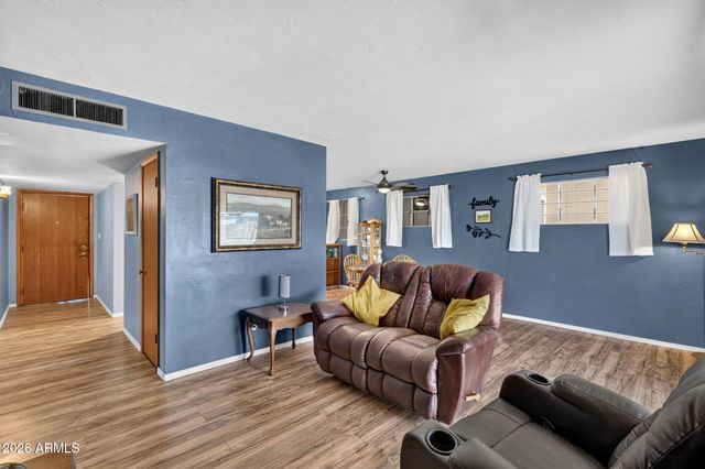 2038 W PALO VERDE Drive, Phoenix, AZ 85015