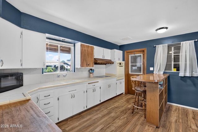 2038 W PALO VERDE Drive, Phoenix, AZ 85015