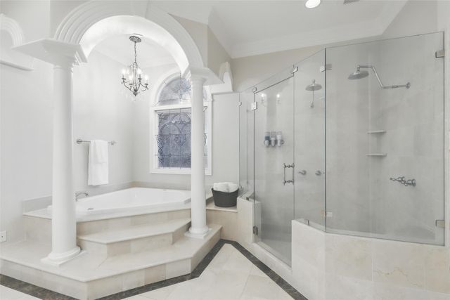 6800 Oak Hill Drive, Fort Worth, TX 76132