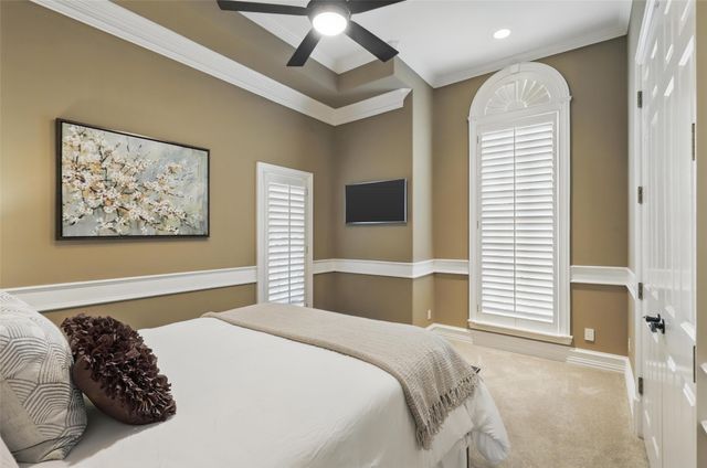 6800 Oak Hill Drive, Fort Worth, TX 76132