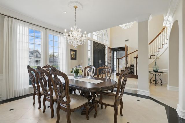 6800 Oak Hill Drive, Fort Worth, TX 76132