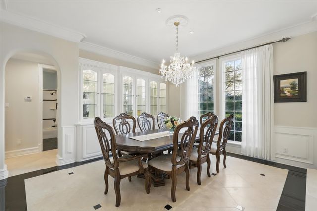 6800 Oak Hill Drive, Fort Worth, TX 76132