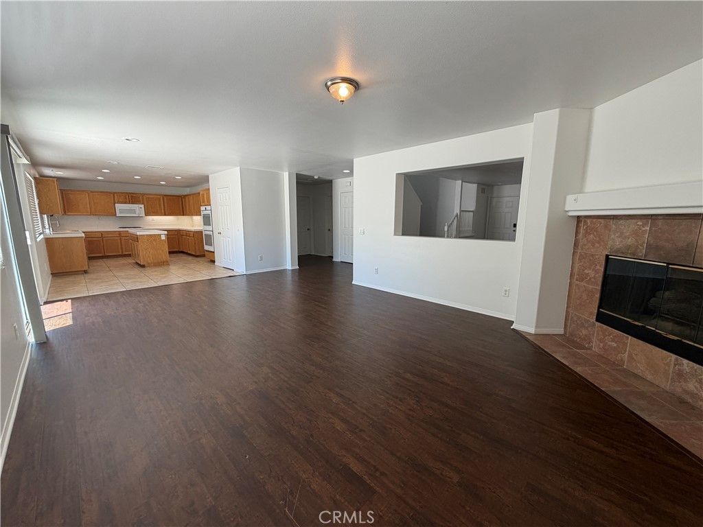 Image 10 of property listing at 17 Del Brienza, Lake Elsinore, CA 92532