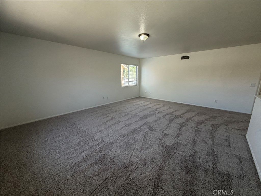 Image 27 of property listing at 17 Del Brienza, Lake Elsinore, CA 92532