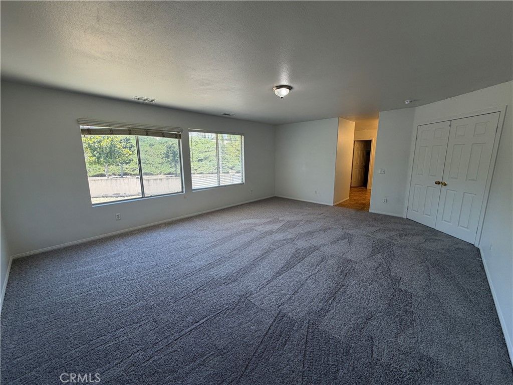 Image 31 of property listing at 17 Del Brienza, Lake Elsinore, CA 92532