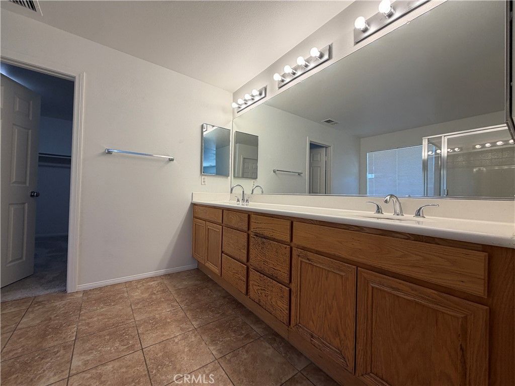 Image 34 of property listing at 17 Del Brienza, Lake Elsinore, CA 92532
