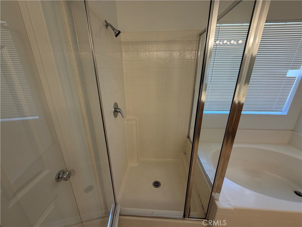 Image 36 of property listing at 17 Del Brienza, Lake Elsinore, CA 92532