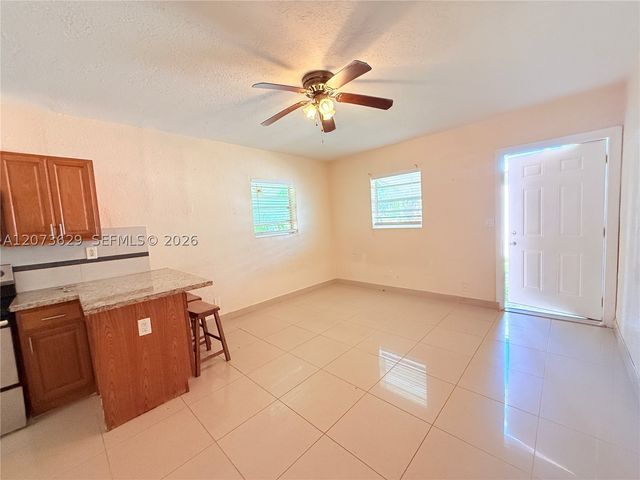 326 NE 6th St 3, Hallandale Beach, FL 33009