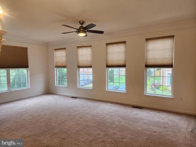13603 FLYING SQUIRREL DR, Herndon, VA 20171