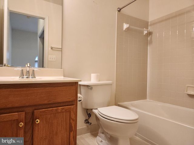 13603 FLYING SQUIRREL DR, Herndon, VA 20171