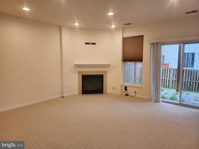 13603 FLYING SQUIRREL DR, Herndon, VA 20171