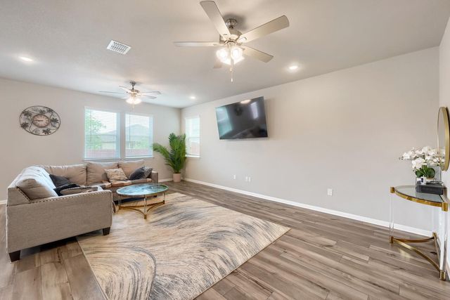 6254 Marsh LN, Buda, TX 78610