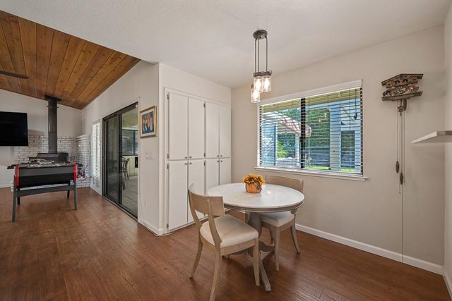201 Silver Spur Ct, Folsom, CA 95630