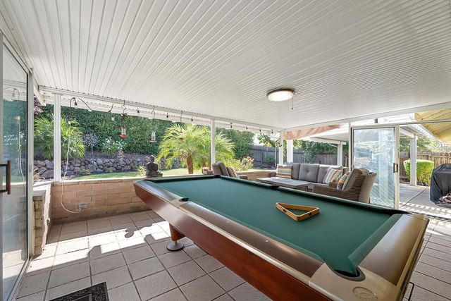 201 Silver Spur Ct, Folsom, CA 95630