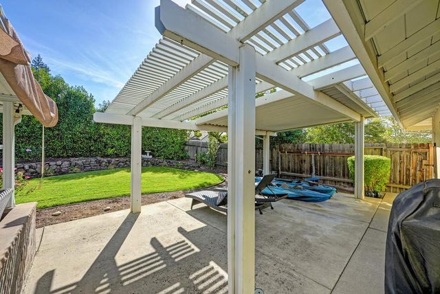 201 Silver Spur Ct, Folsom, CA 95630