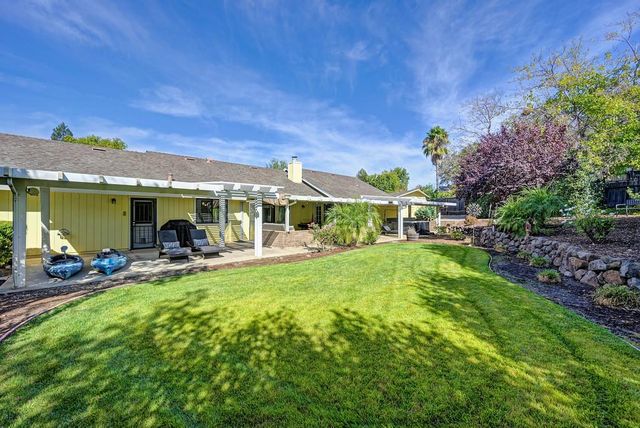 201 Silver Spur Ct, Folsom, CA 95630