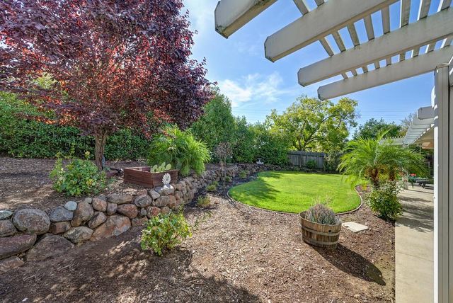 201 Silver Spur Ct, Folsom, CA 95630