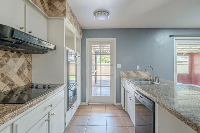 3236 S Kenwood Lane, Tempe, AZ 85282