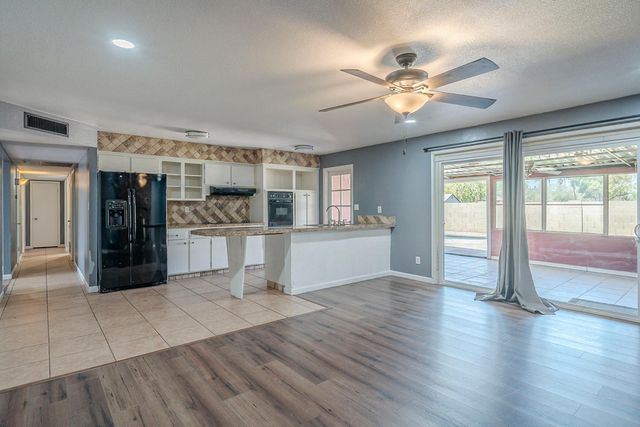3236 S Kenwood Lane, Tempe, AZ 85282