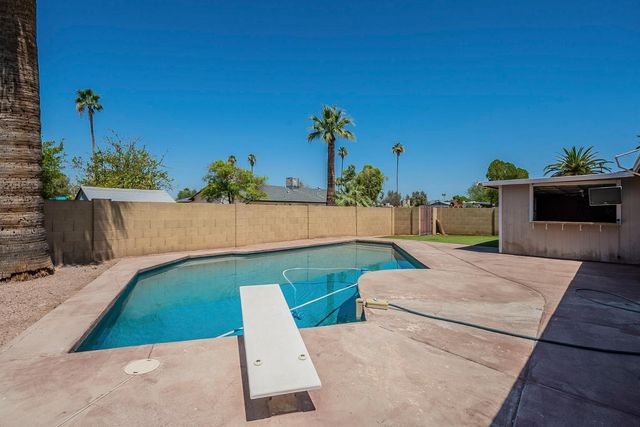 3236 S Kenwood Lane, Tempe, AZ 85282